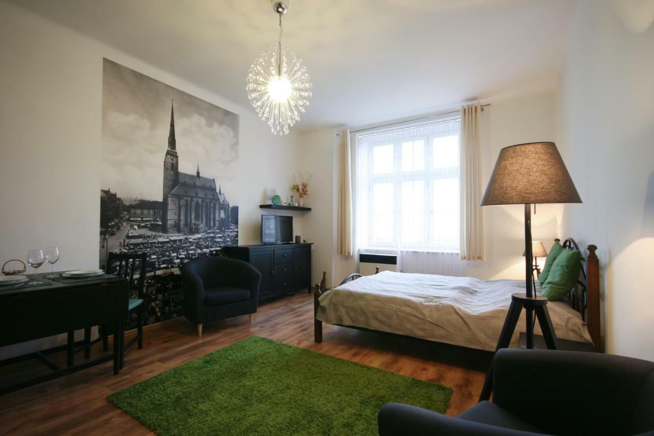 פלזן Apartman Mrakodrap מראה חיצוני תמונה